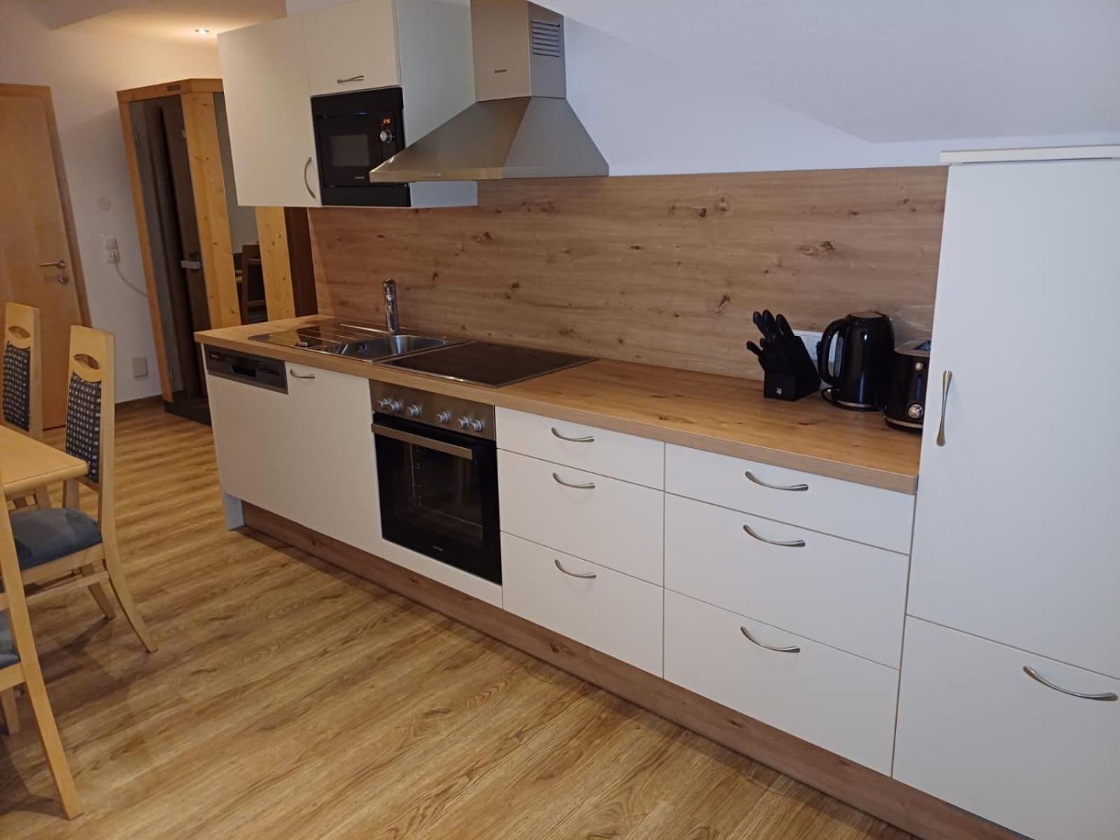 Ferienwohnung Gundolf Christine Arzl im Pitztal Buitenkant foto