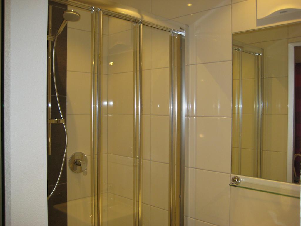 Ferienwohnung Gundolf Christine Arzl im Pitztal Kamer foto
