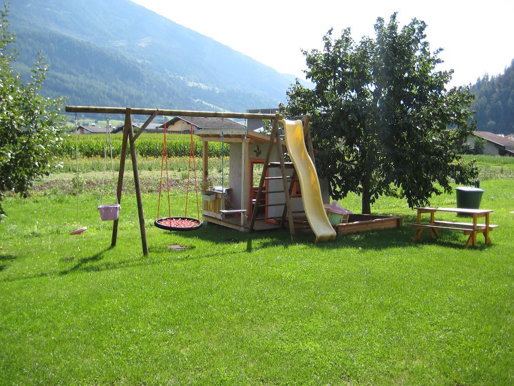 Ferienwohnung Gundolf Christine Arzl im Pitztal Kamer foto